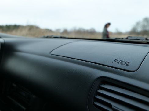 Used 2004 Honda S2000 image 6