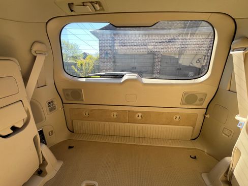 Used 2015 Lexus LX 570 4WD image 17