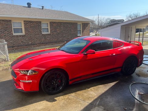 Used 2018 Ford Mustang Premium w/ Ecoboost Performance Package RWD image 1