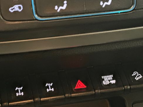 Used 2022 Chevrolet Colorado ZR2 w/ Colorado ZR2 Bison Edition image 5