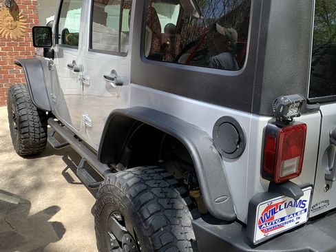 Used 2011 Jeep Wrangler Unlimited Sport AWD/4WD image 6