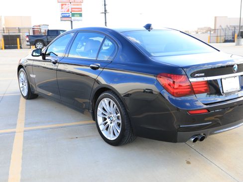 Used 2015 BMW 740Ld xDrive image 4