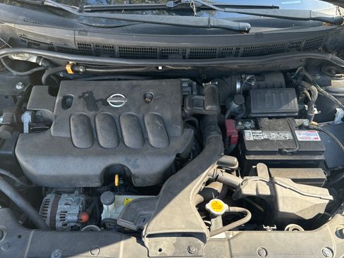 Used 2011 Nissan Versa 1.8 S image 12