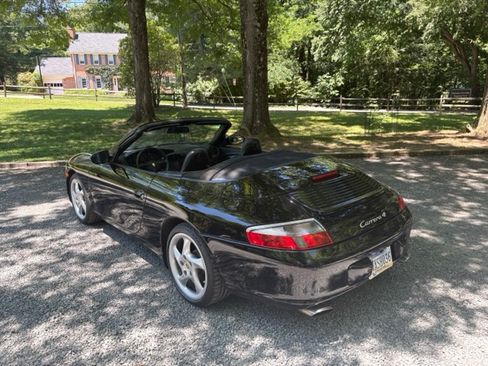 Used 2002 Porsche 911 Carrera 4 AWD/4WD image 1