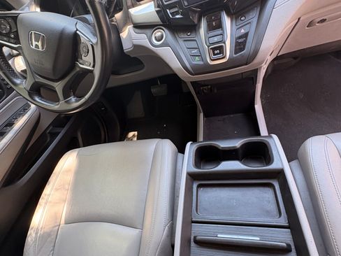 Used 2018 Honda Odyssey EX-L image 13