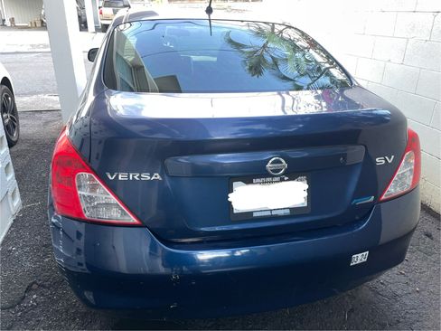 Used 2012 Nissan Versa SV w/ Convenience Pkg image 4