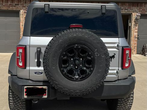 Used 2024 Ford Bronco Wildtrak image 5