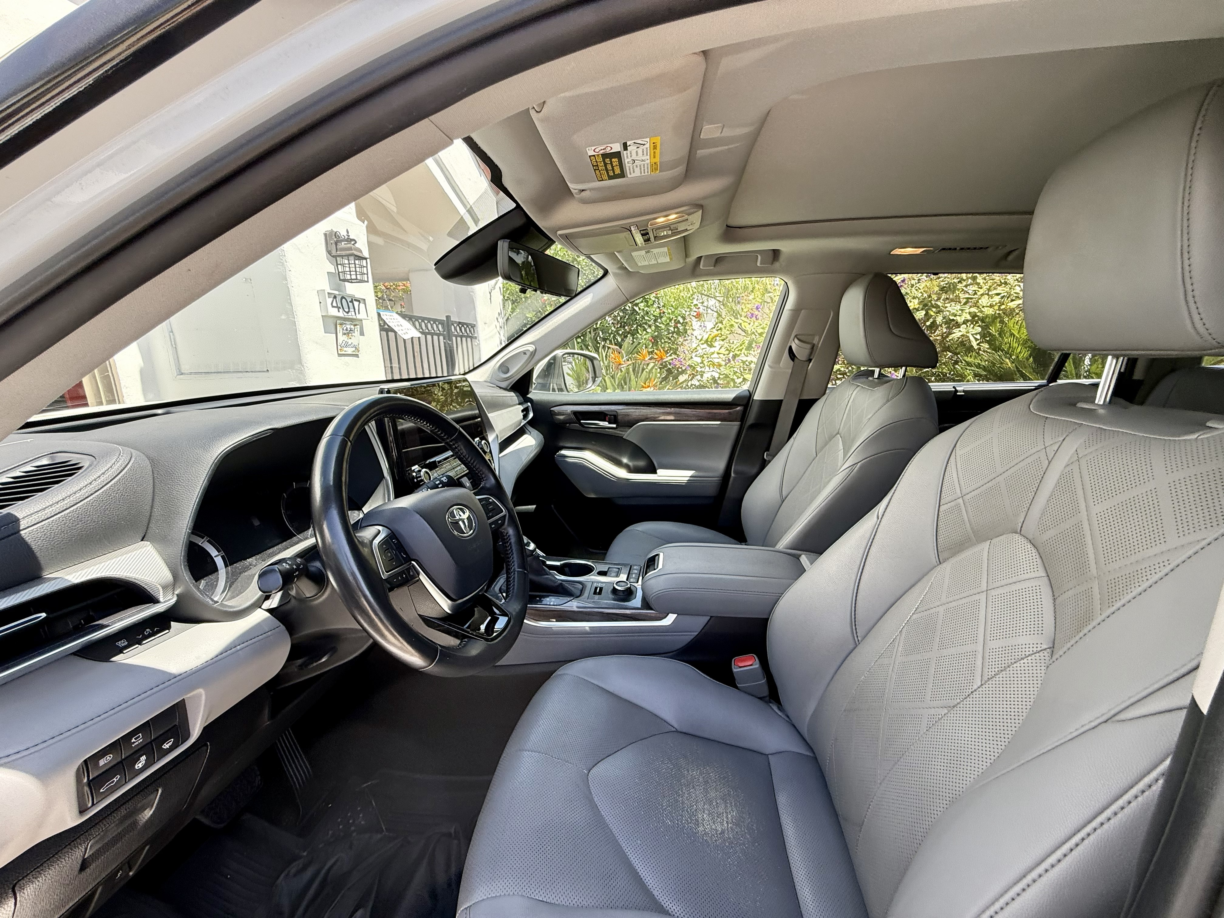 Used 2020 Toyota Highlander Platinum AWD/4WD image 8