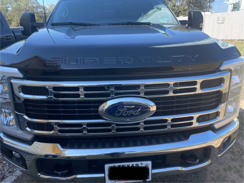 Used 2025 Ford F350 XLT w/ Tremor Off-Road Package image 5