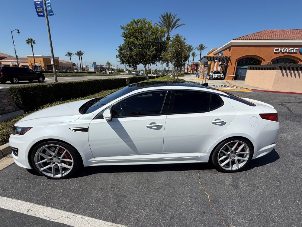 Used 2013 Kia Optima SX w/ Premium Touring Pkg FWD image 1