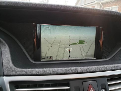 Used 2013 Mercedes-Benz E 550 E 550 4MATIC Sedan 4D image 13