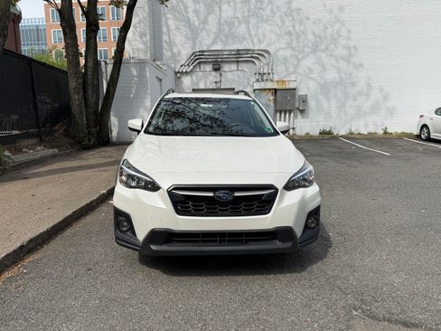Used 2019 Subaru Crosstrek 2.0i Premium AWD/4WD image 2