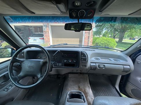Used 1996 GMC Suburban 2500 AWD/4WD image 26