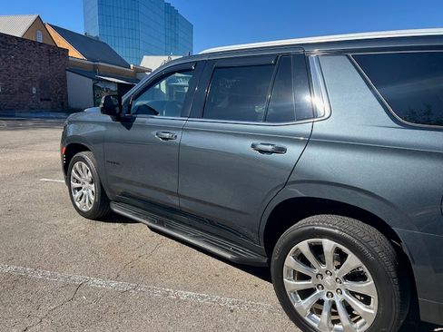 Used 2021 Chevrolet Tahoe Premier w/ Premium Package image 9