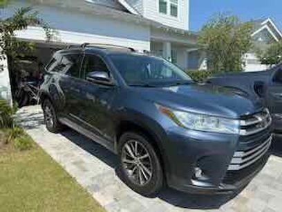 Used 2017 Toyota Highlander XLE