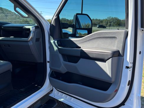 Used 2024 Ford F250 XL w/ STX Appearance Package image 12