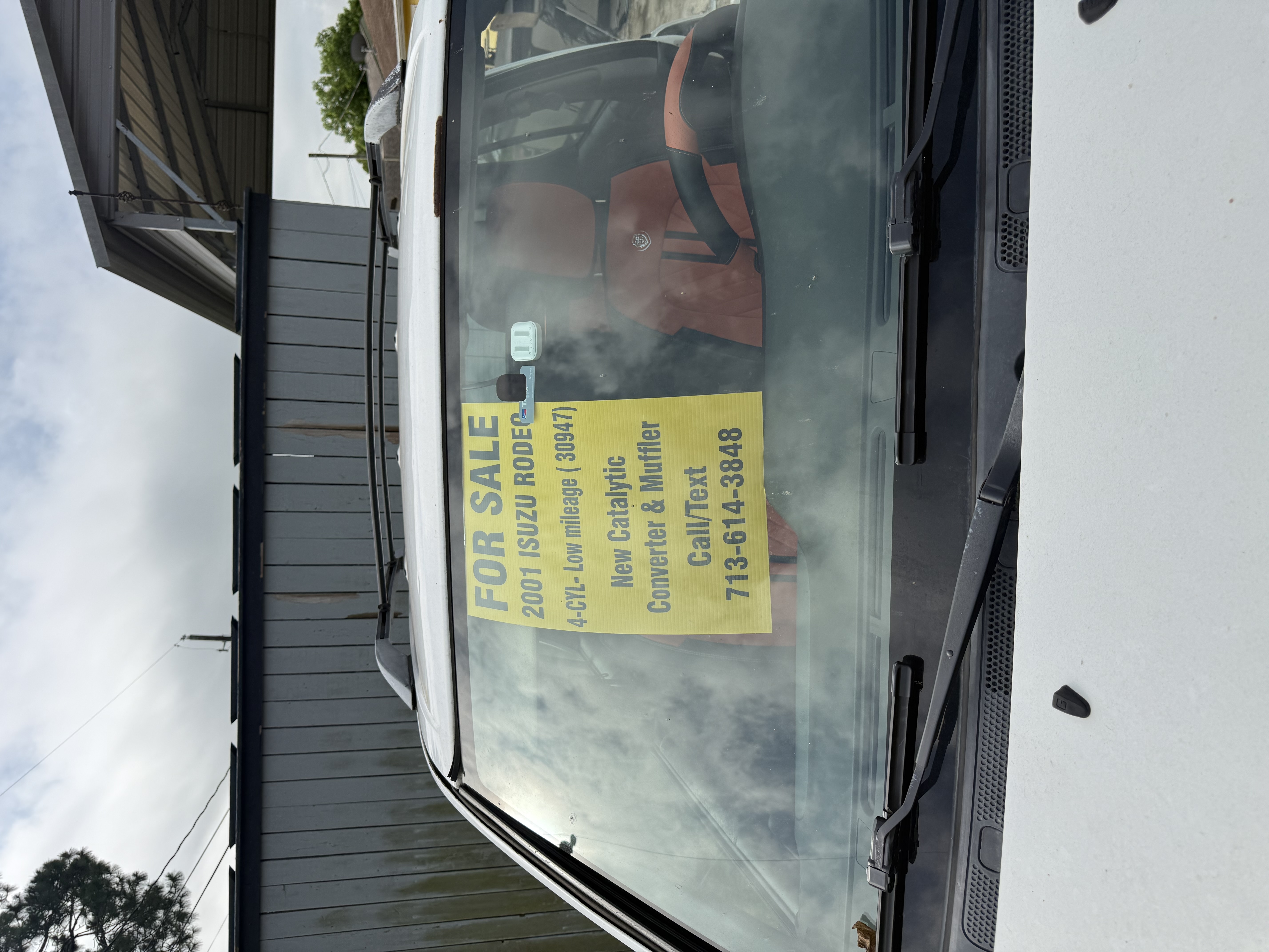 Used 2001 Isuzu Rodeo S RWD image 8