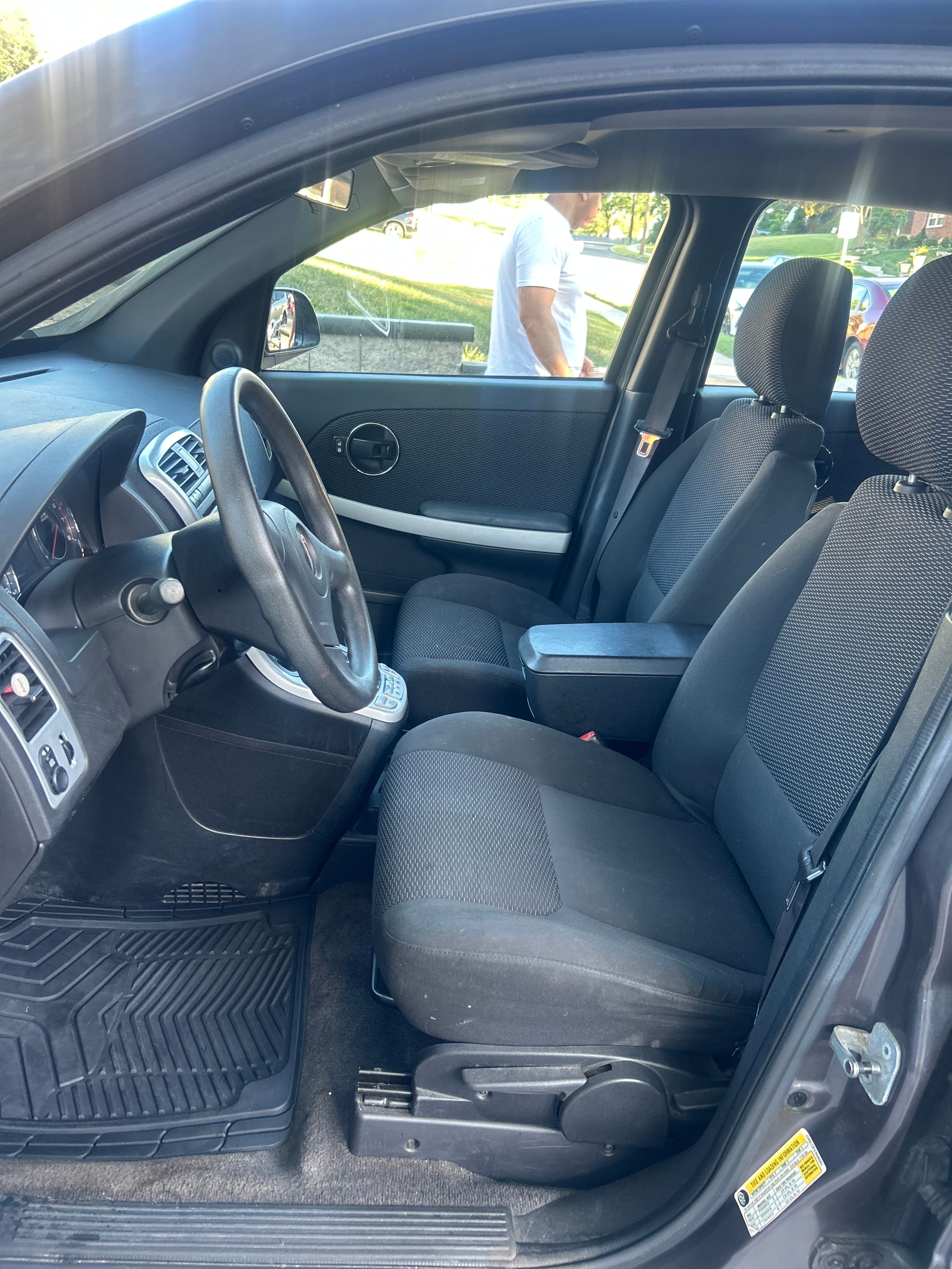 Used 2007 Pontiac Torrent AWD image 9