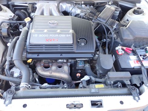 Used 2000 Toyota Avalon XLS image 18