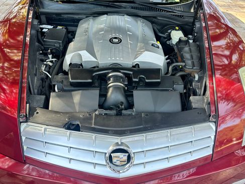 Used 2006 Cadillac XLR image 13