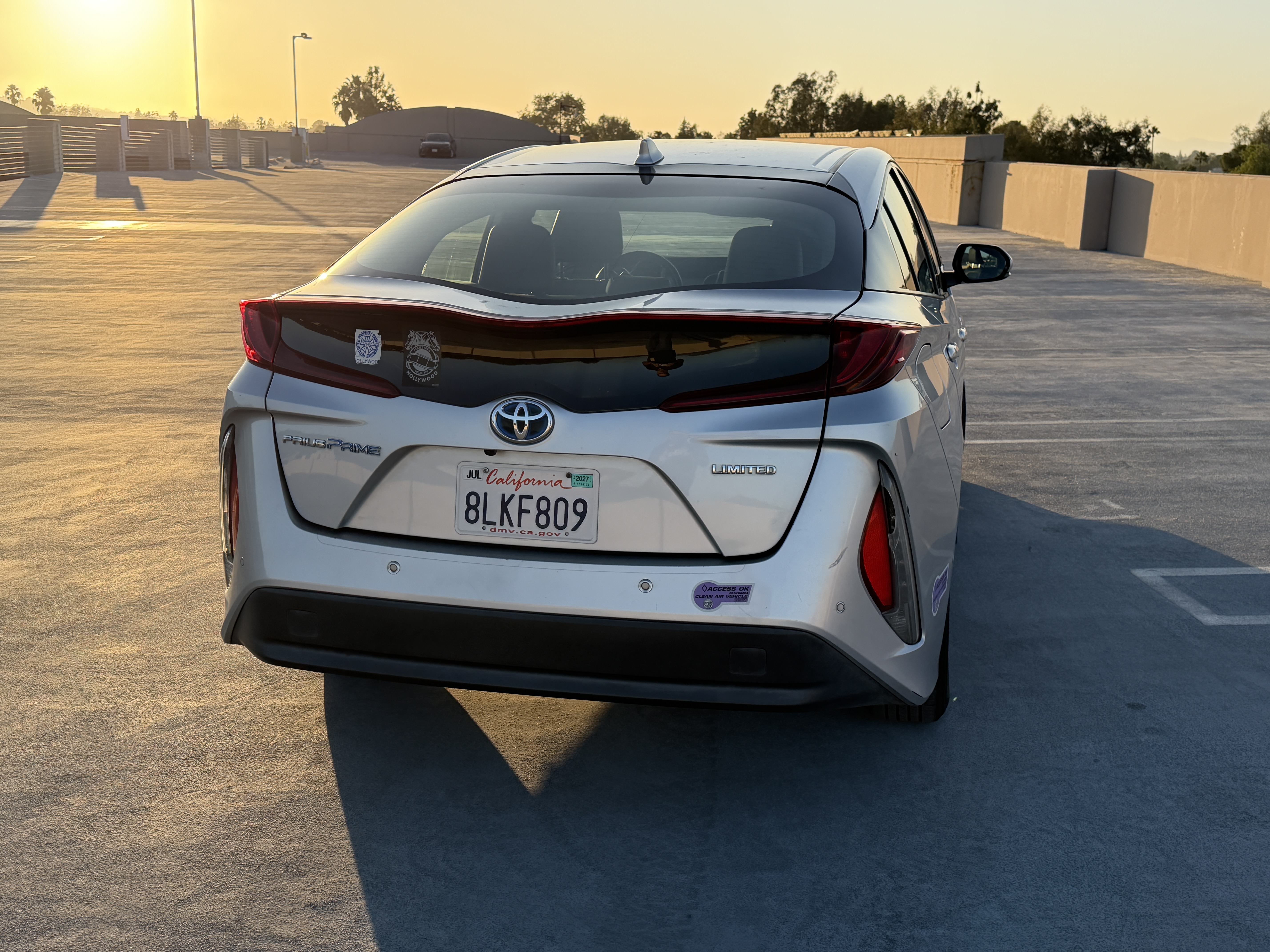 Used 2020 Toyota Prius Prime Limited FWD image 5