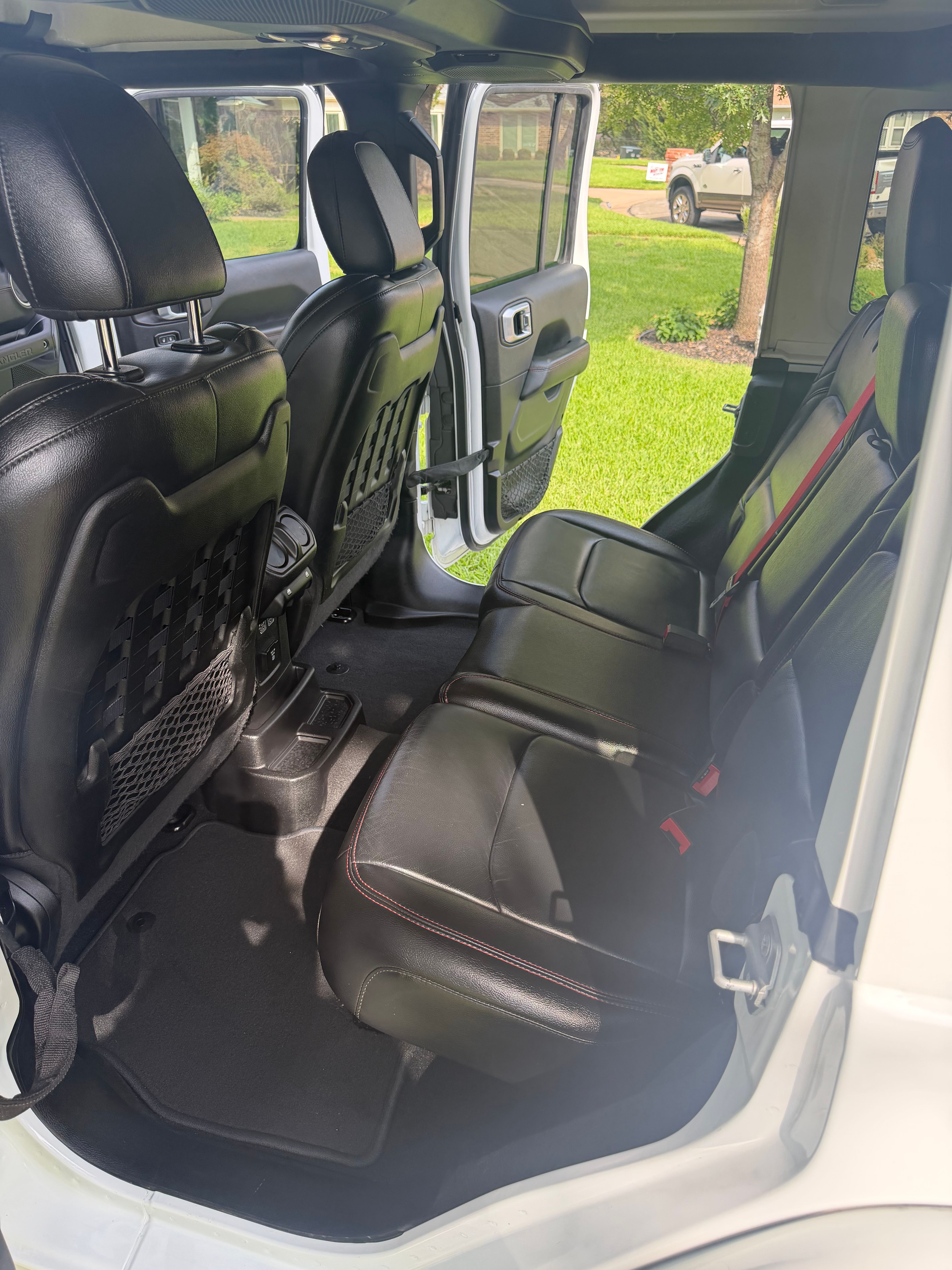 Used 2020 Jeep Wrangler Unlimited Rubicon w/ Quick Order Package 28Y Recon AWD/4WD image 11