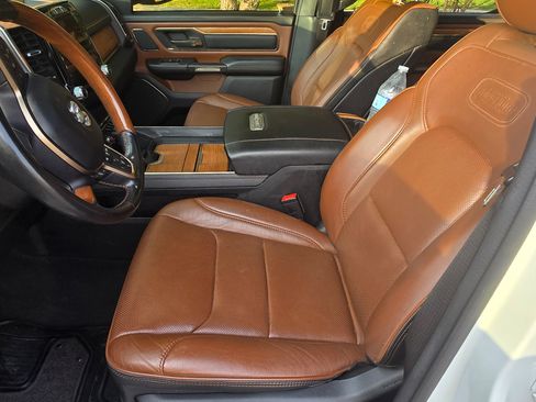 Used 2022 RAM 1500 Limited image 10