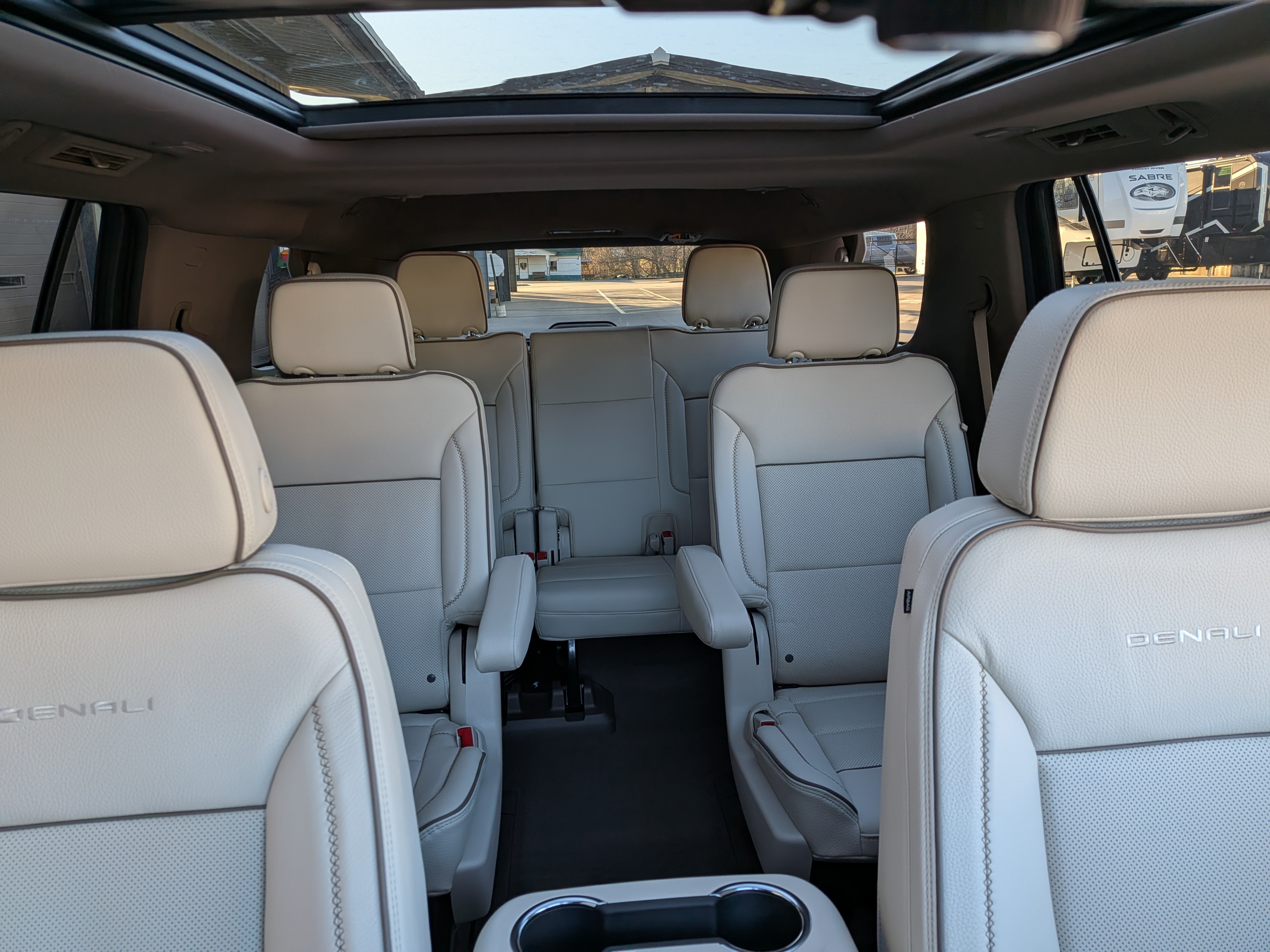 Used 2026 GMC Yukon Denali w/ Sun & Power Step Package AWD/4WD image 19