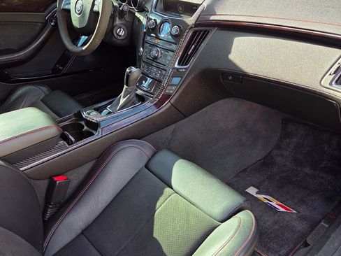 Used 2015 Cadillac CTS V image 23