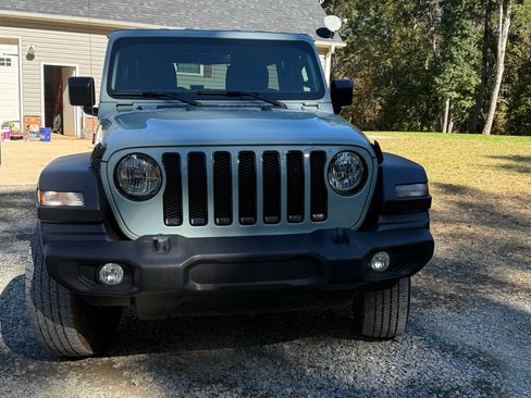 Used 2023 Jeep Wrangler Unlimited Sport image 6