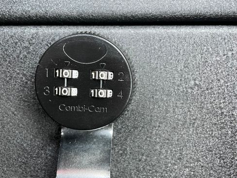 Used 2019 Ford F250 Limited AWD/4WD image 11