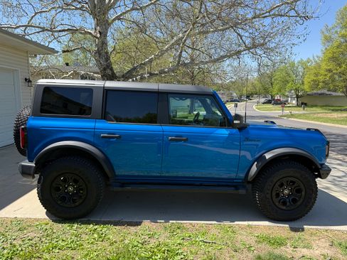 Used 2023 Ford Bronco Wildtrak AWD/4WD image 9
