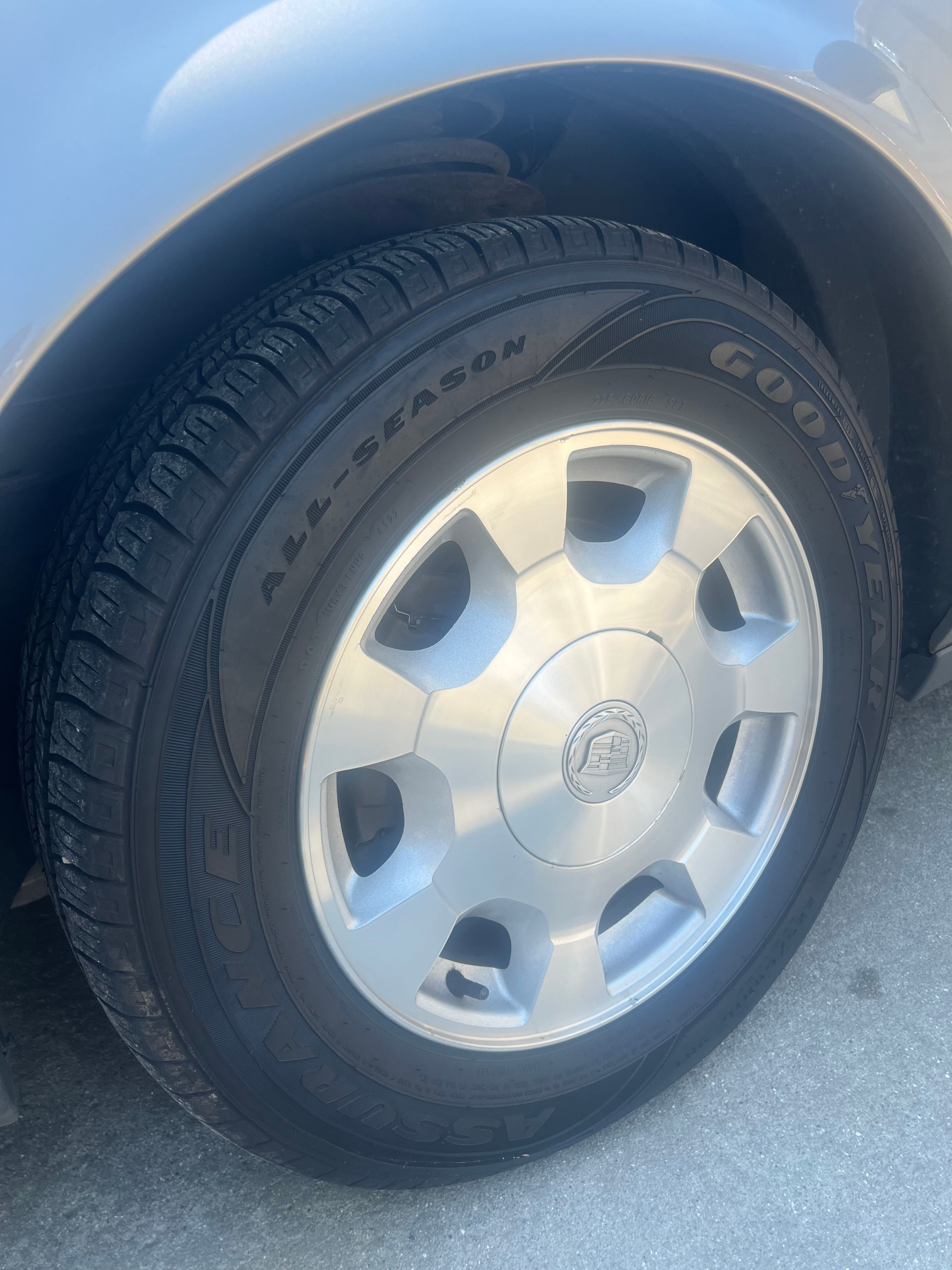 Used 2002 Cadillac De Ville FWD image 12