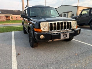Used 2006 Jeep Commander Limited AWD/4WD image 9