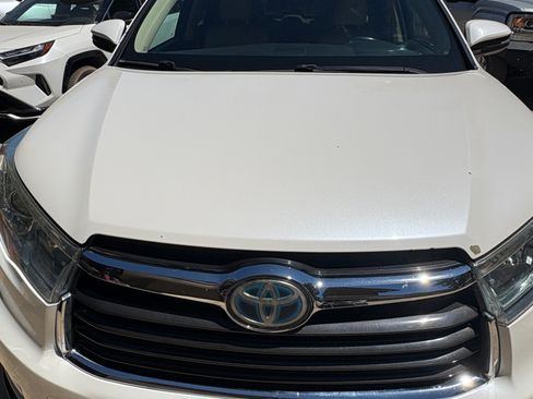 Used 2014 Toyota Highlander Limited w/ Driver Technology Package AWD/4WD image 6
