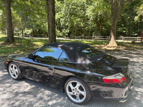 Used 2002 Porsche 911 Carrera 4 AWD/4WD image 11