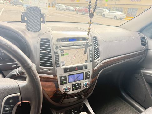 Used 2012 Hyundai Santa Fe Limited w/ Navigation Pkg 4 image 15