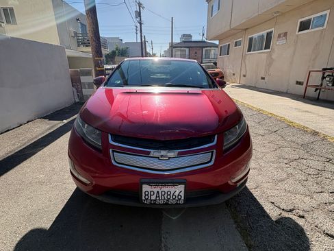 Used 2013 Chevrolet Volt Premium w/ Premium Trim Package image 1