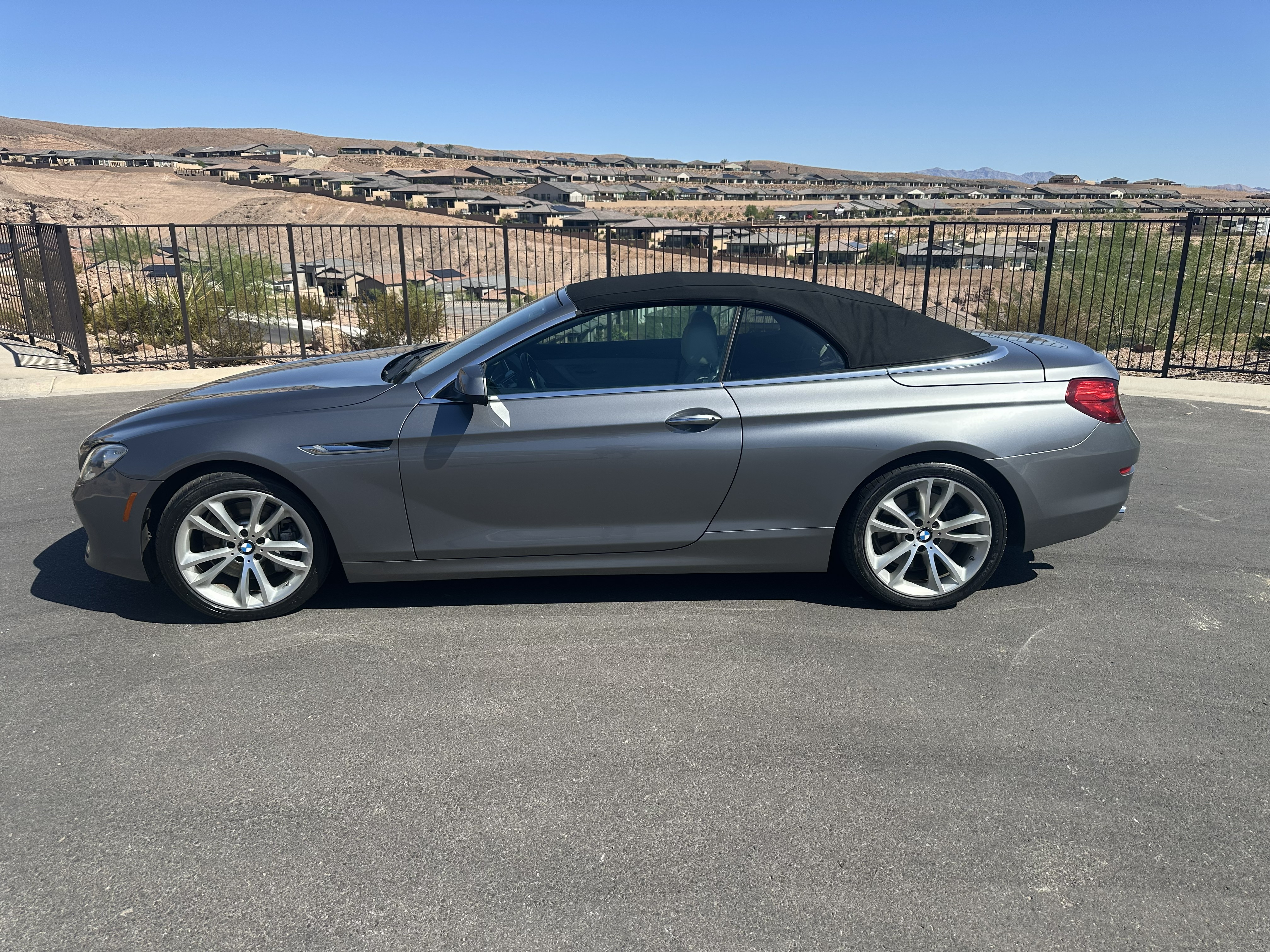 Used 2013 BMW 640i Convertible RWD image 1