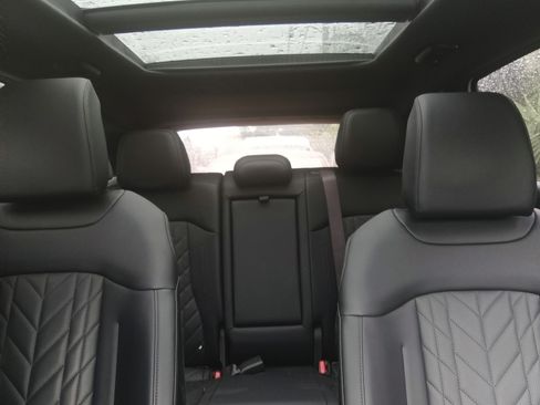 Used 2024 Kia Sportage X-Line image 12