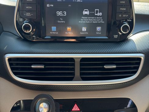 Used 2019 Hyundai Tucson SE image 11