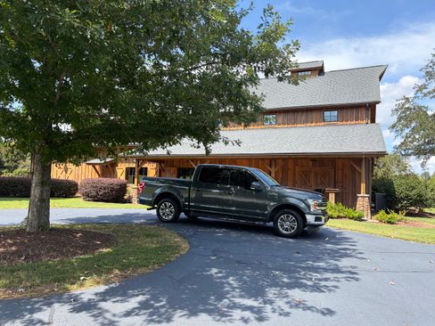 Used 2018 Ford F150 Lariat RWD image 11