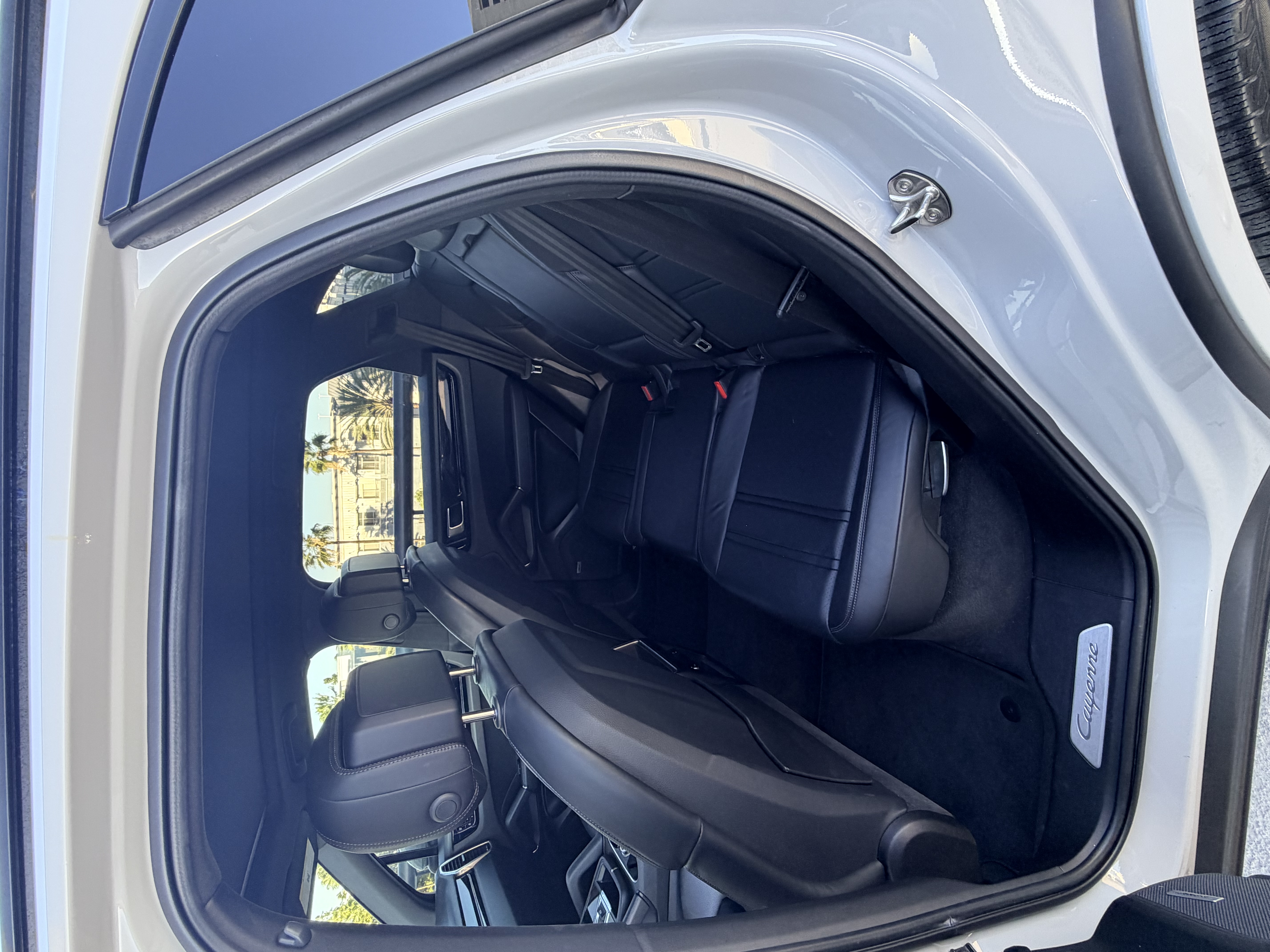 Used 2021 Porsche Cayenne AWD/4WD image 27