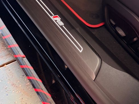 Used 2023 Audi RS e-tron GT image 12