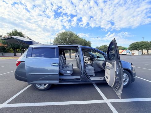 Used 2012 Honda Odyssey Touring image 14