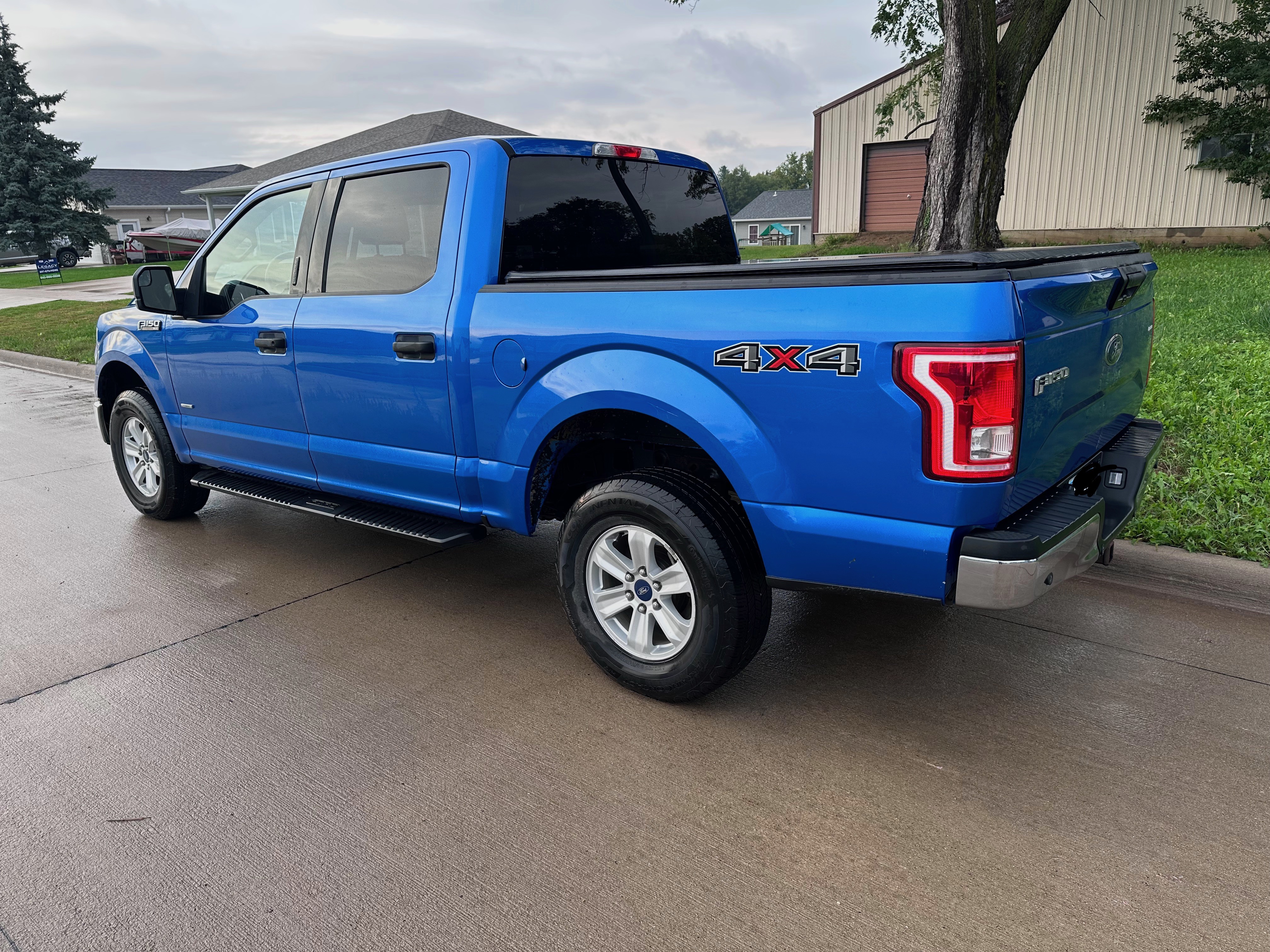 Used 2015 Ford F150 XLT AWD/4WD image 8