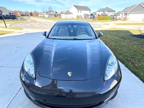 Used 2011 Porsche Panamera 4S image 5