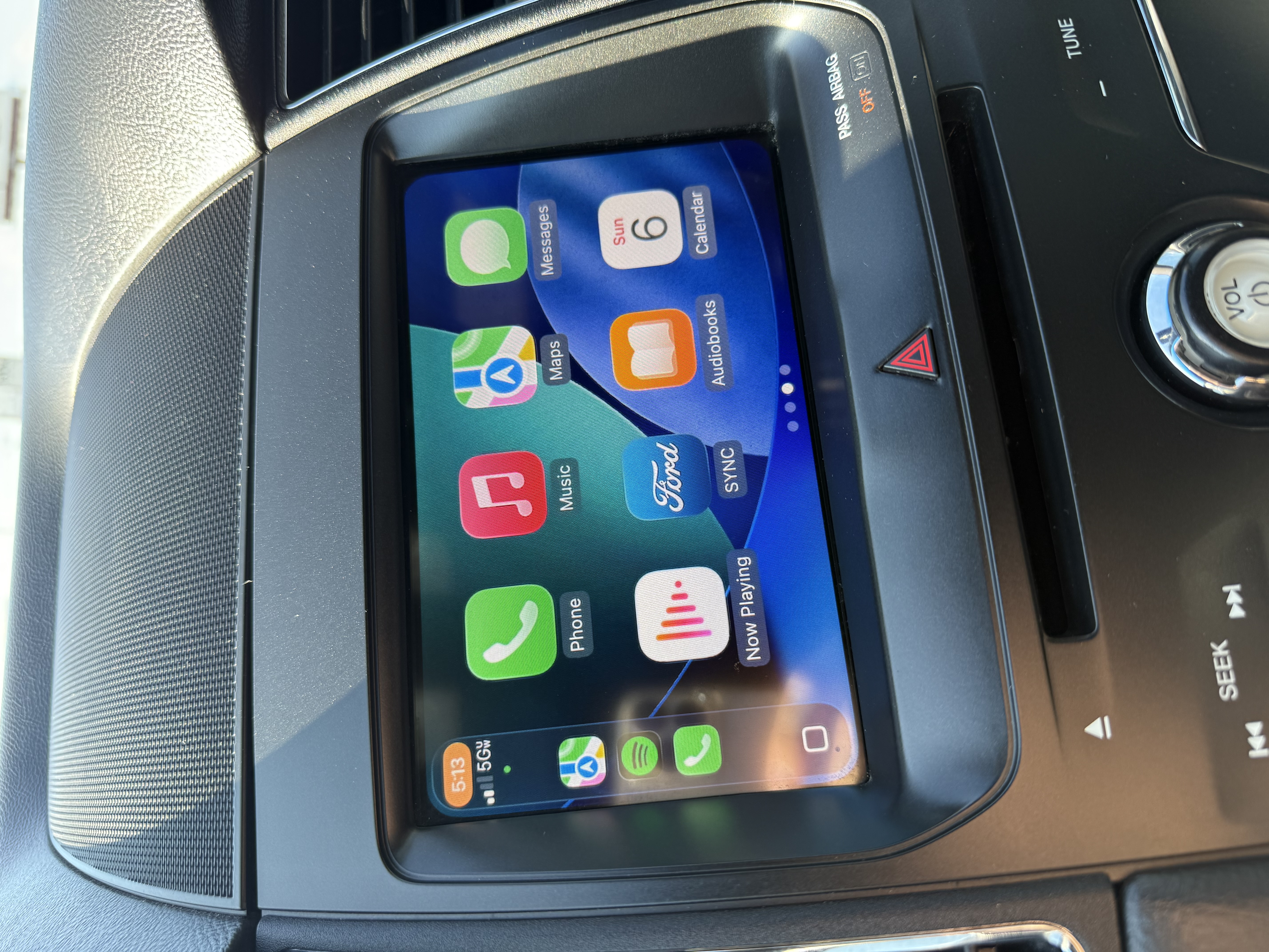 Used 2019 Ford Taurus SEL w/ Equipment Group 201A FWD image 17