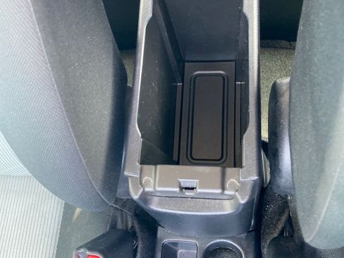 Used 2014 Toyota Prius C Three image 28