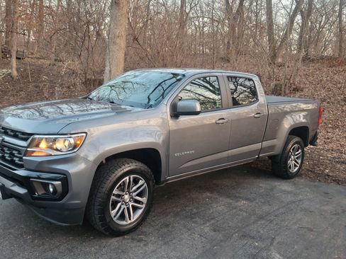 Used 2022 Chevrolet Colorado LT w/ Luxury Package image 4